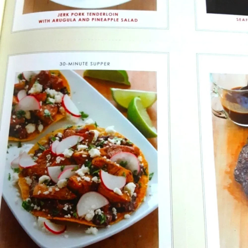 America's‎ Test Kitchen Cook's Country 2015 Yearbook Collectible